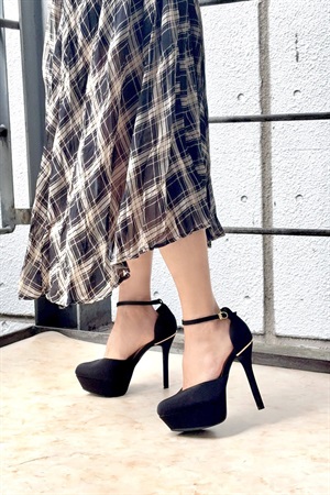 R&E ハイヒールセパレートストラップパンプス