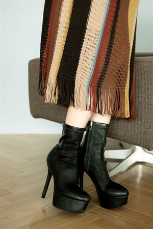 R&E Highピンヒールストレッチショートブーツ