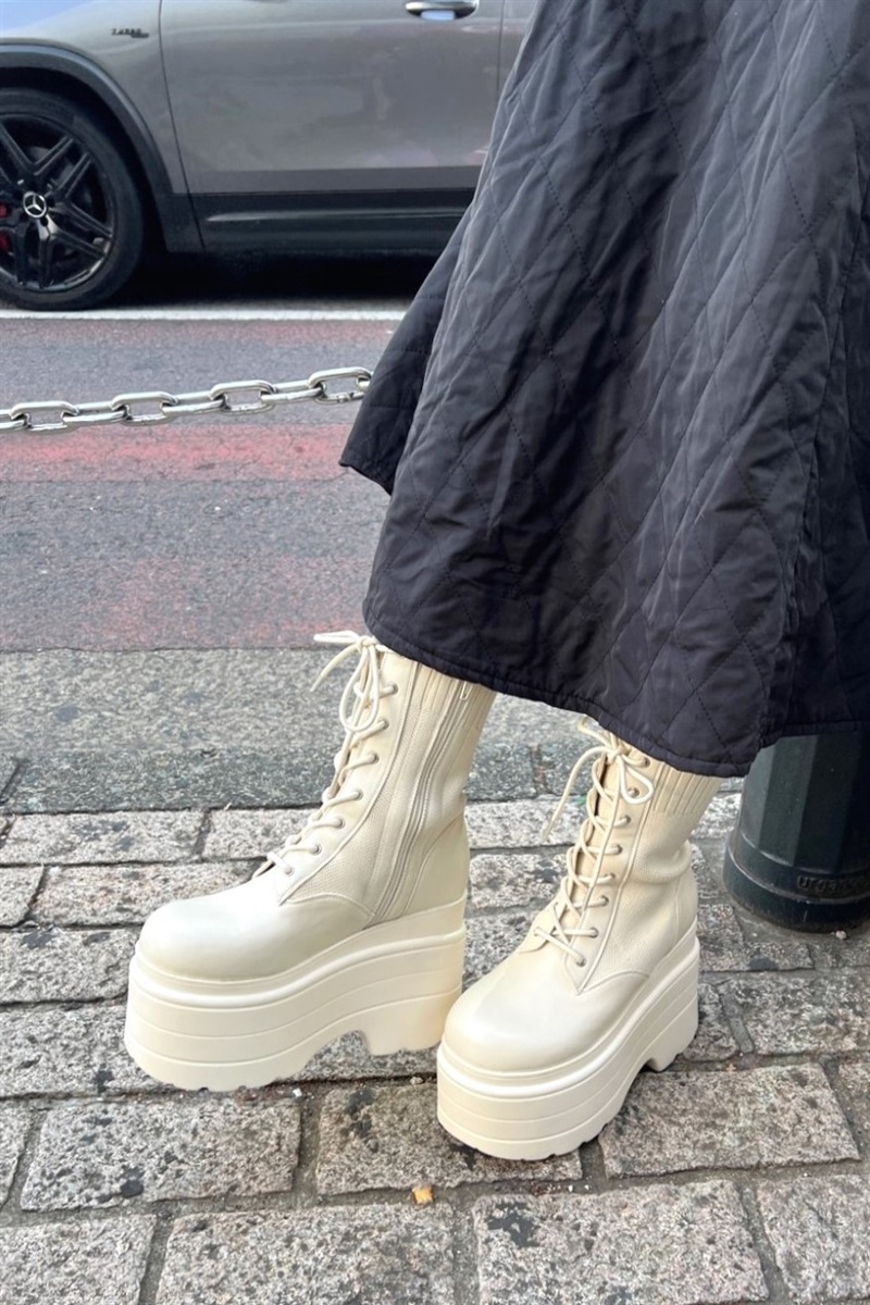 R&E ボリュームソールソックスレースアップミドルブーツ