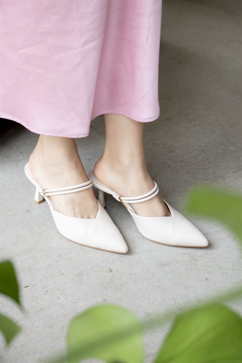 R&E アールアンドイー R&E 2wayストラップポインテッドトゥミュール